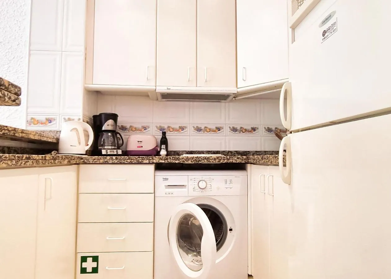 Skol 440. Nice 1 Bed Apartment With Sea Views In Marbella Centre.